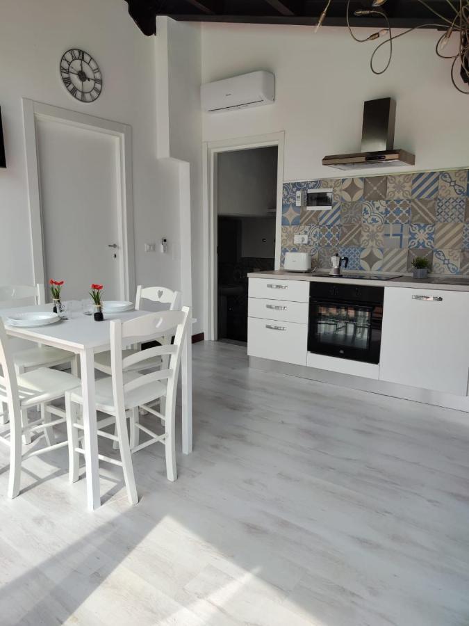 Apartment Sweet *